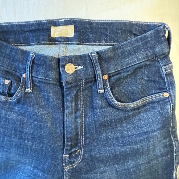 MOTHER 'The Looker' Jeans - Picture 7 of 11